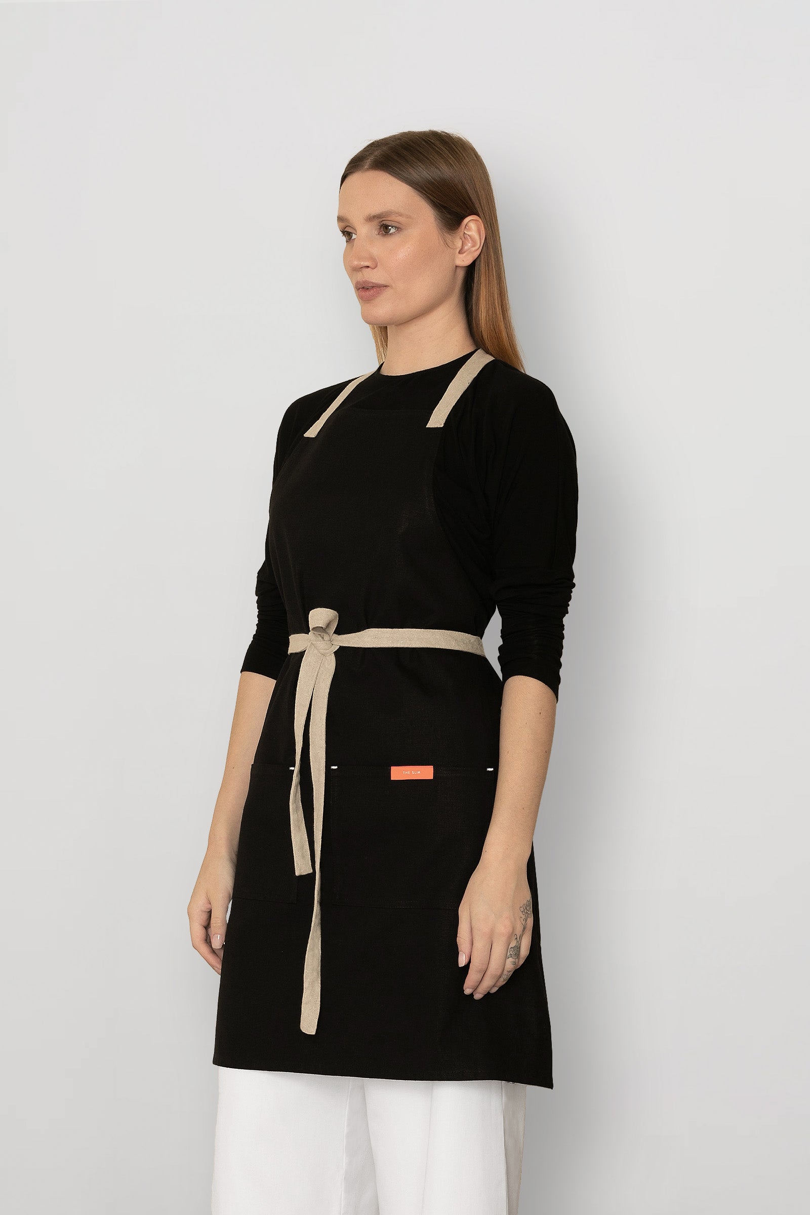 NEST Long Sleeve Apron in Tencel™ & Hemp - Black