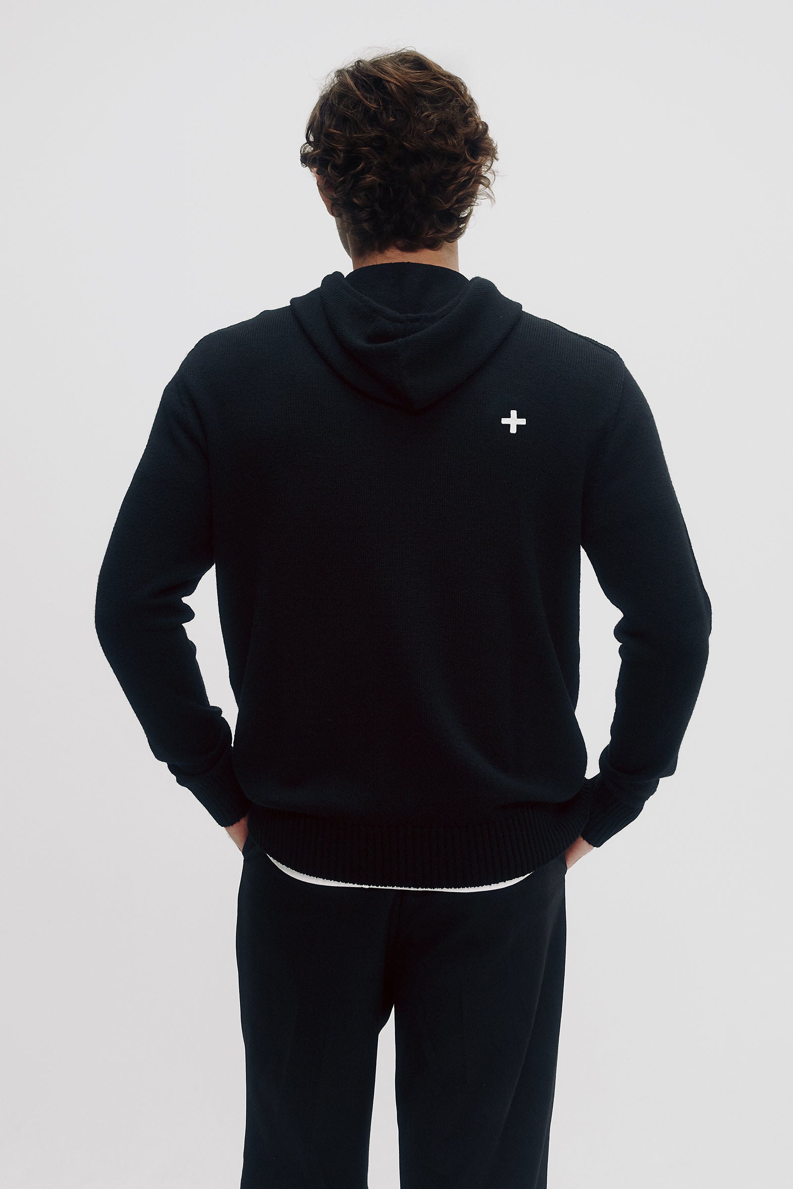Niko Hoodie Sweater in Black
