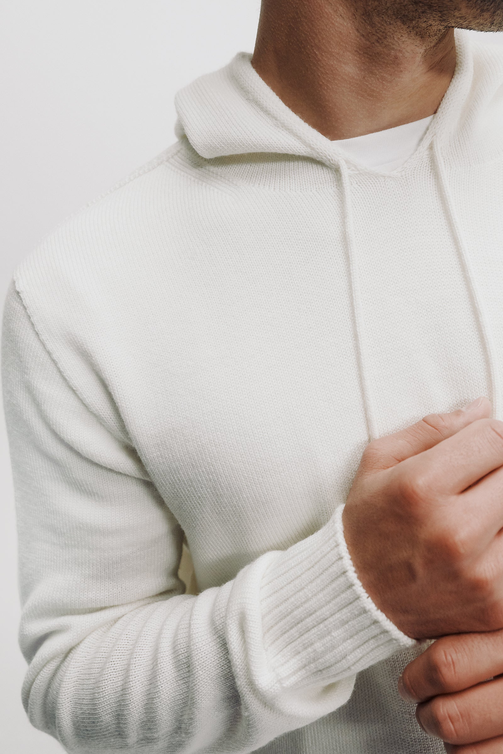 Niko Hoodie Sweater in Off-White