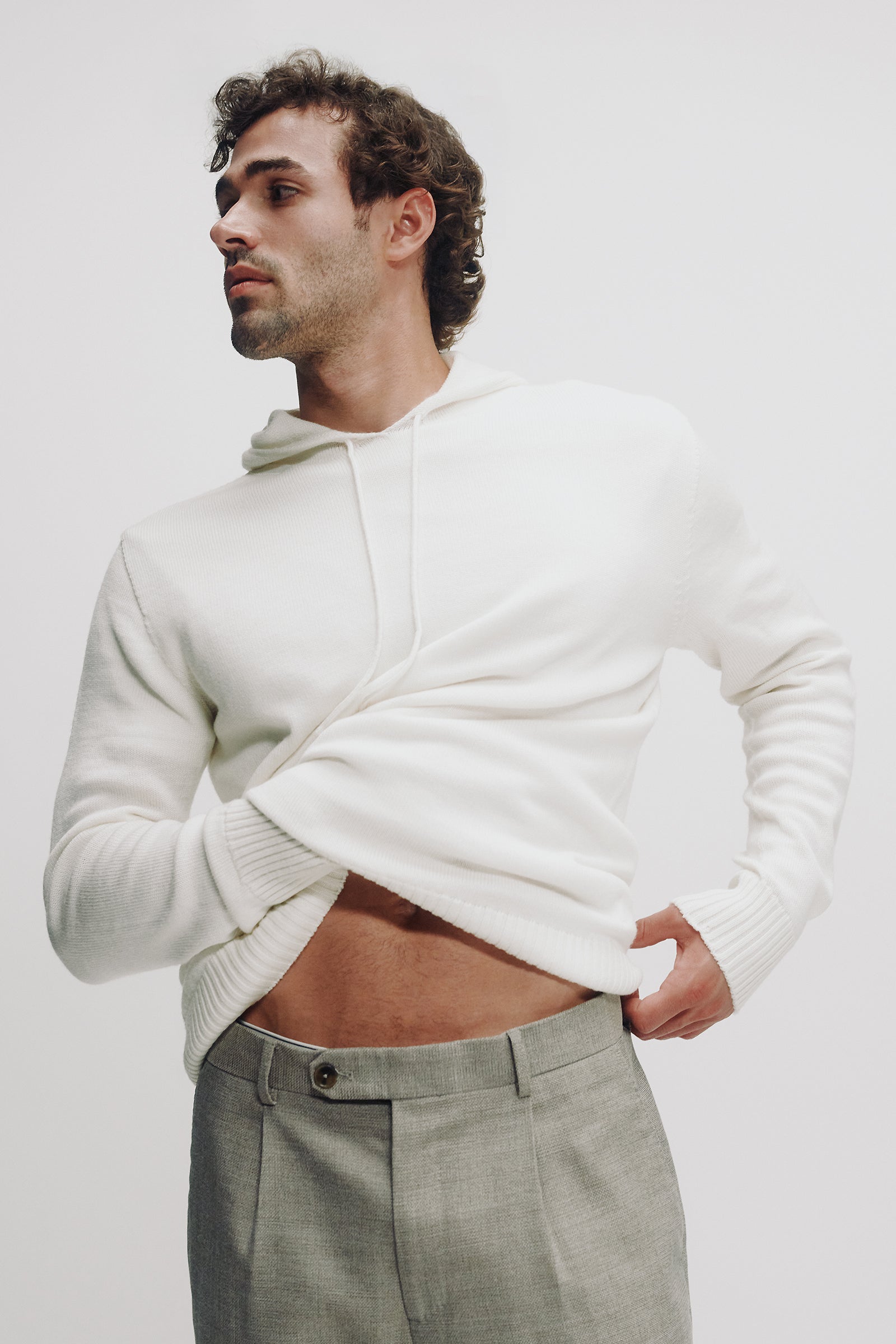 Niko Hoodie Sweater in Straw